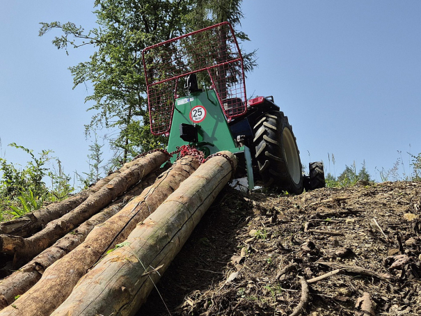 Lanový naviják Bystroň 4T za malotraktor