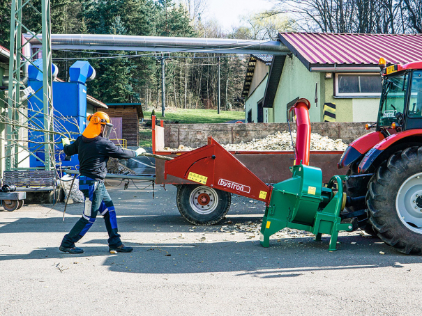 Štěpkovač Bystroň Barakuda za traktor